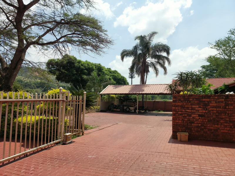 7 Bedroom Property for Sale in Amandasig Gauteng