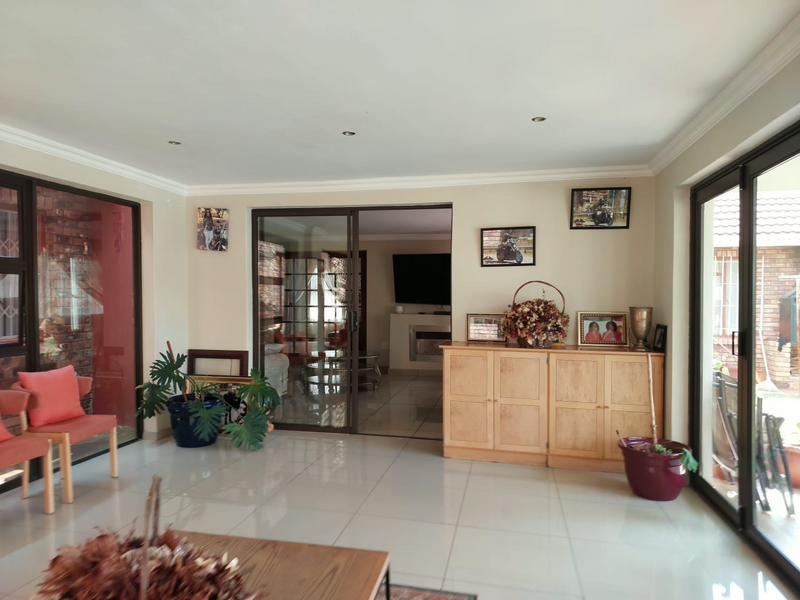 7 Bedroom Property for Sale in Amandasig Gauteng