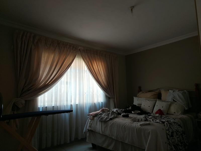 7 Bedroom Property for Sale in Amandasig Gauteng