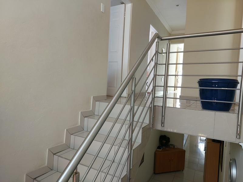 7 Bedroom Property for Sale in Amandasig Gauteng