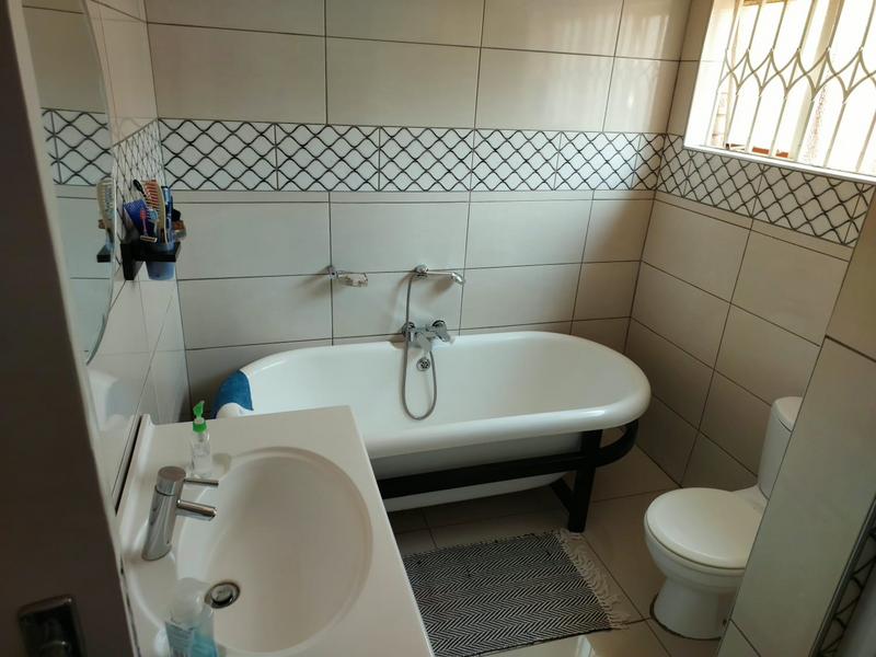 7 Bedroom Property for Sale in Amandasig Gauteng