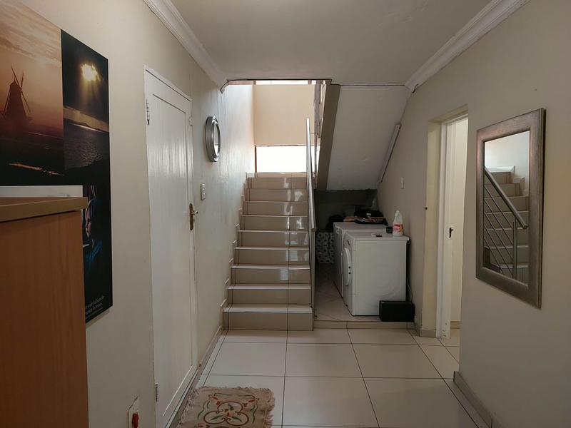 7 Bedroom Property for Sale in Amandasig Gauteng