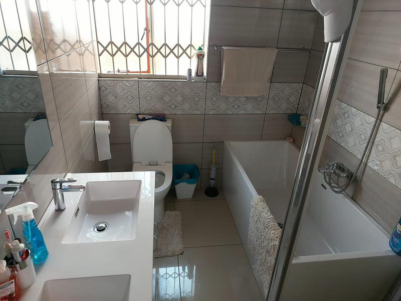 7 Bedroom Property for Sale in Amandasig Gauteng