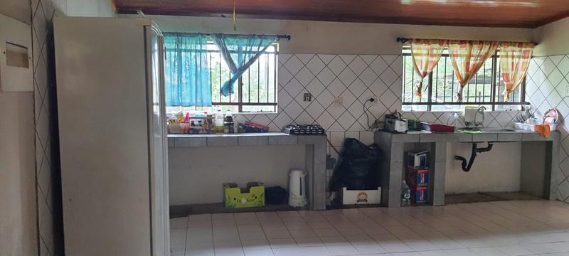 7 Bedroom Property for Sale in Lusthof Gauteng