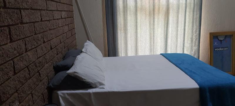 7 Bedroom Property for Sale in Lusthof Gauteng