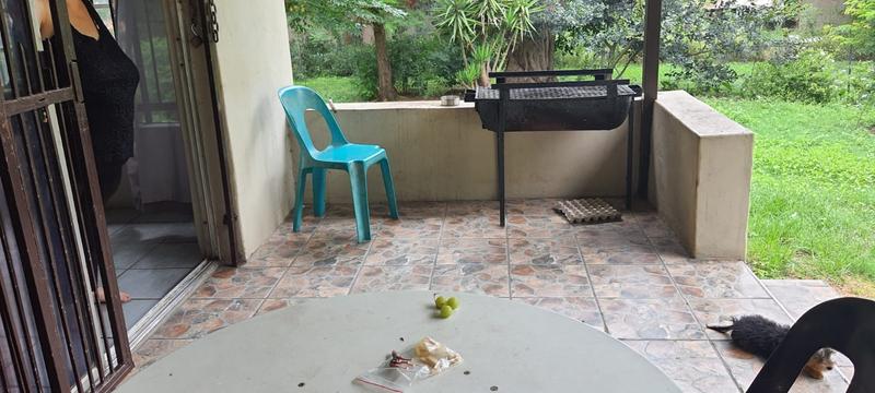 7 Bedroom Property for Sale in Lusthof Gauteng