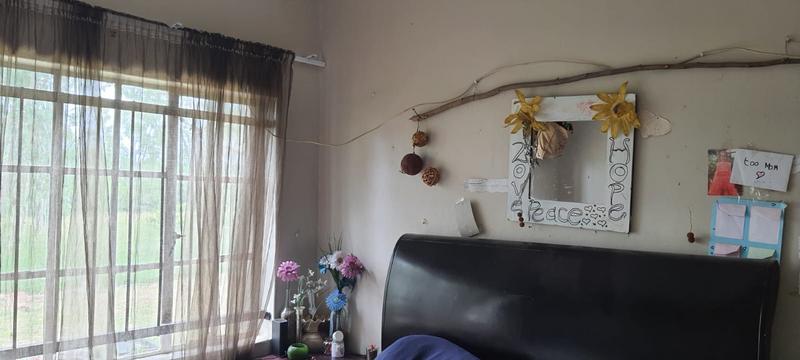 7 Bedroom Property for Sale in Lusthof Gauteng