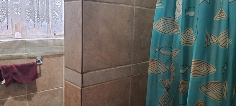 7 Bedroom Property for Sale in Lusthof Gauteng