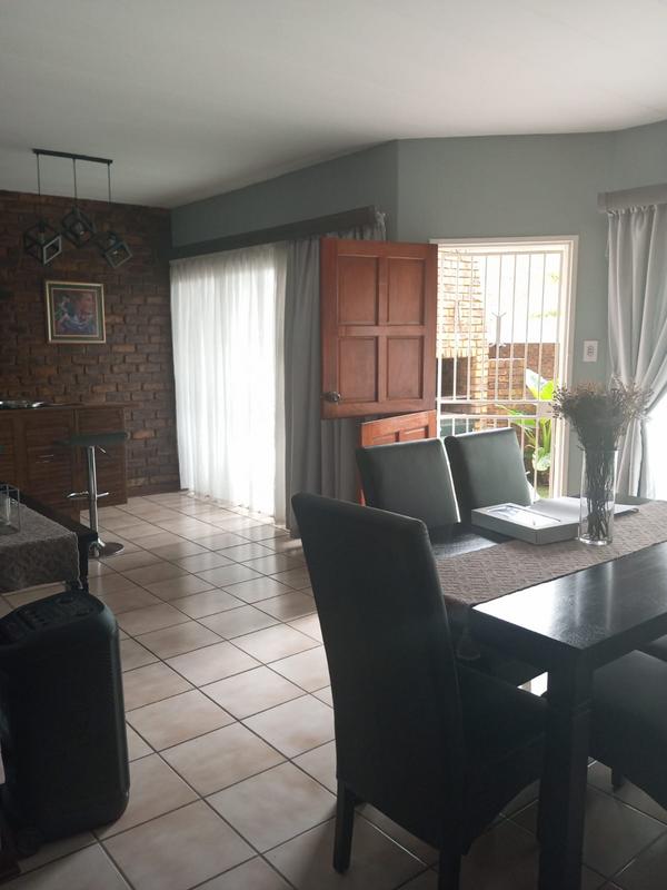 3 Bedroom Property for Sale in Petersfield Gauteng
