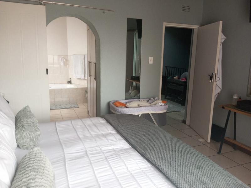 3 Bedroom Property for Sale in Petersfield Gauteng