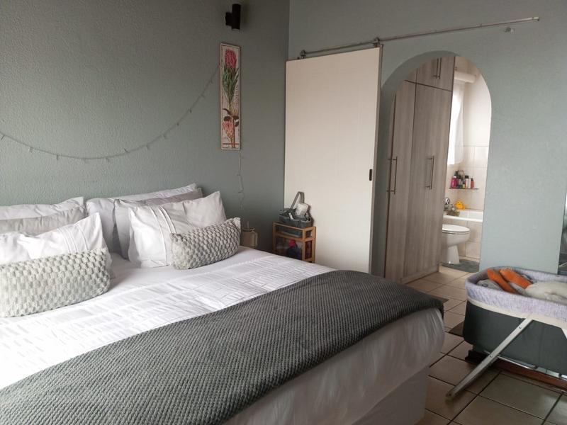 3 Bedroom Property for Sale in Petersfield Gauteng