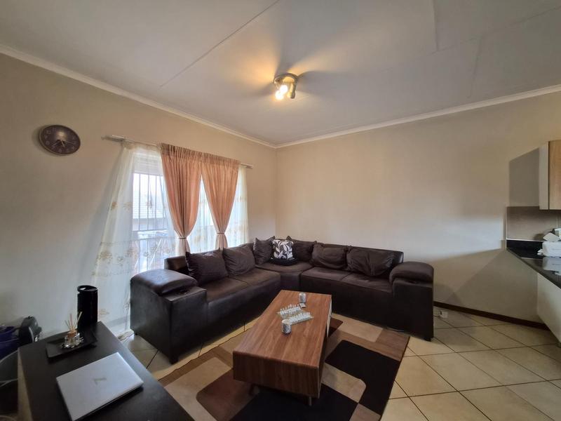 2 Bedroom Property for Sale in Mooikloof Ridge Gauteng