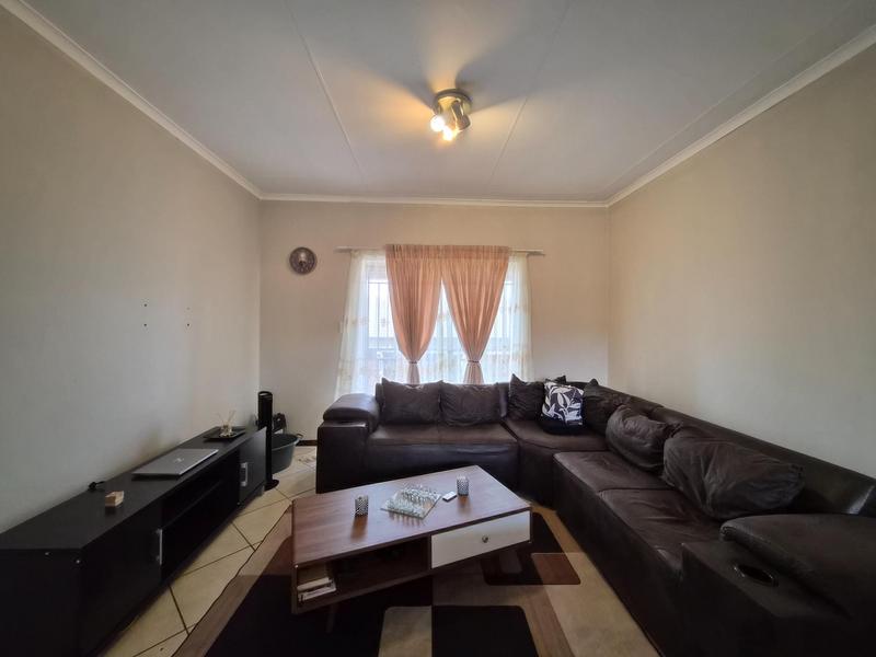2 Bedroom Property for Sale in Mooikloof Ridge Gauteng