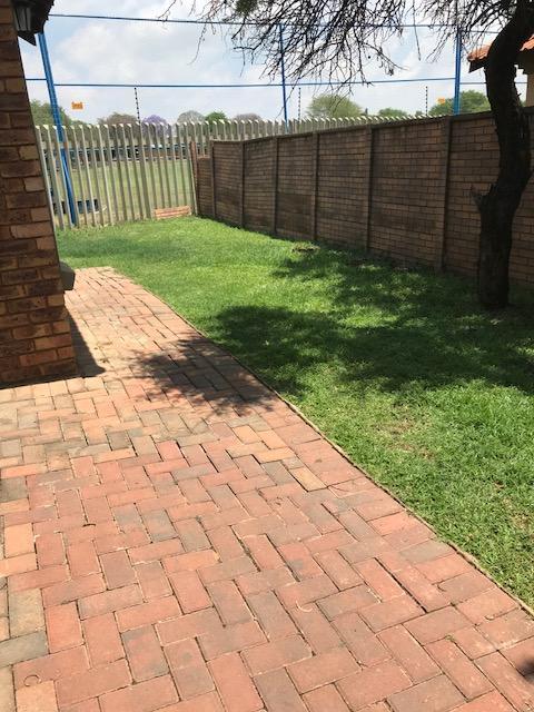 To Let 3 Bedroom Property for Rent in Heatherview Gauteng