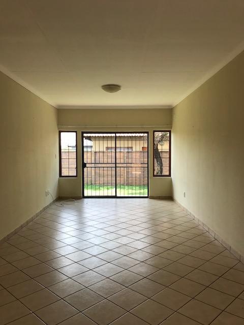 To Let 3 Bedroom Property for Rent in Heatherview Gauteng