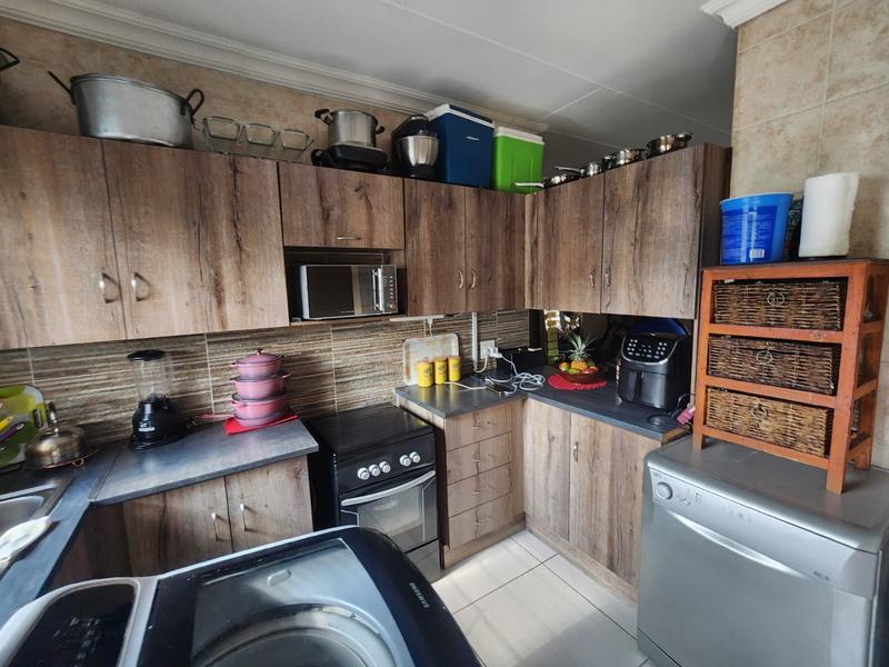 3 Bedroom Property for Sale in Alberante Gauteng