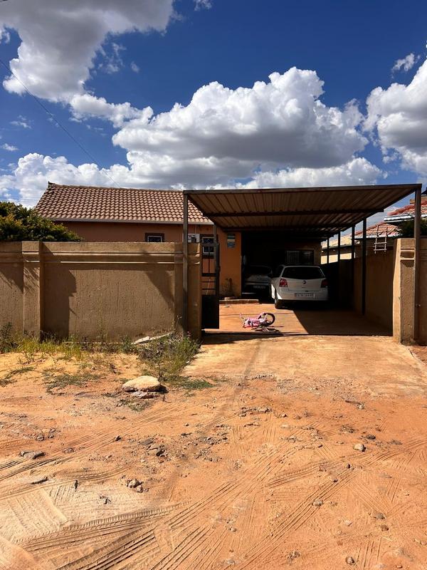 2 Bedroom Property for Sale in Protea Glen Gauteng