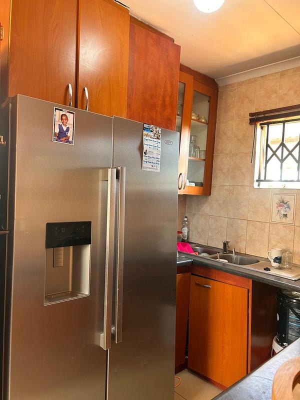 2 Bedroom Property for Sale in Protea Glen Gauteng