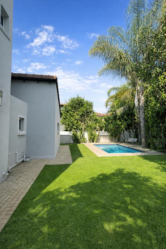 To Let 3 Bedroom Property for Rent in Six Fountains Estate Gauteng