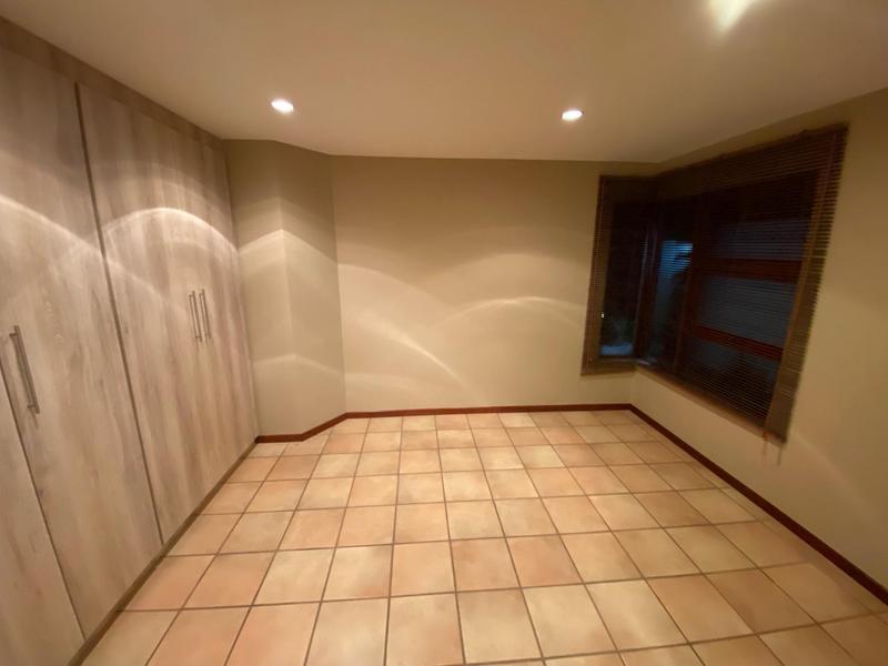 To Let 1 Bedroom Property for Rent in Bedfordview Gauteng