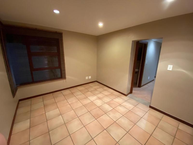 To Let 1 Bedroom Property for Rent in Bedfordview Gauteng