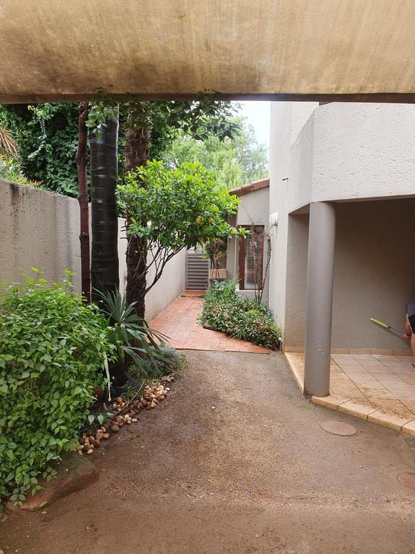 To Let 1 Bedroom Property for Rent in Bedfordview Gauteng