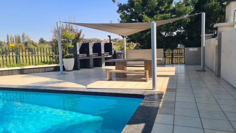 To Let 1 Bedroom Property for Rent in Noordwyk Gauteng