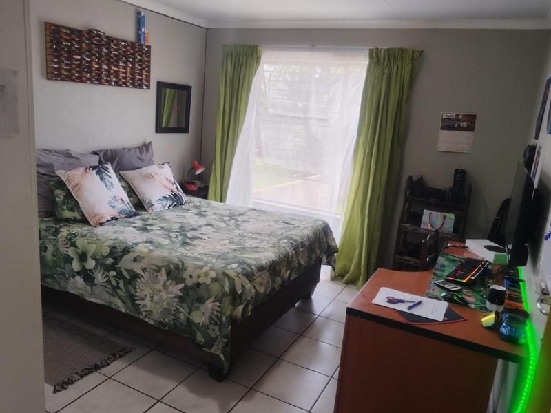 To Let 3 Bedroom Property for Rent in Strubenvale Gauteng