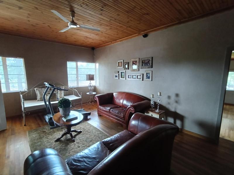 5 Bedroom Property for Sale in Strubenvale Gauteng