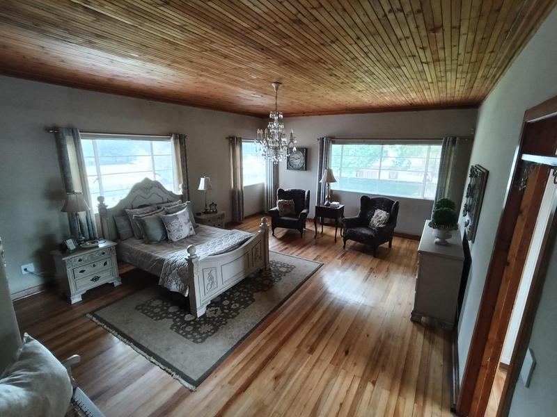 5 Bedroom Property for Sale in Strubenvale Gauteng