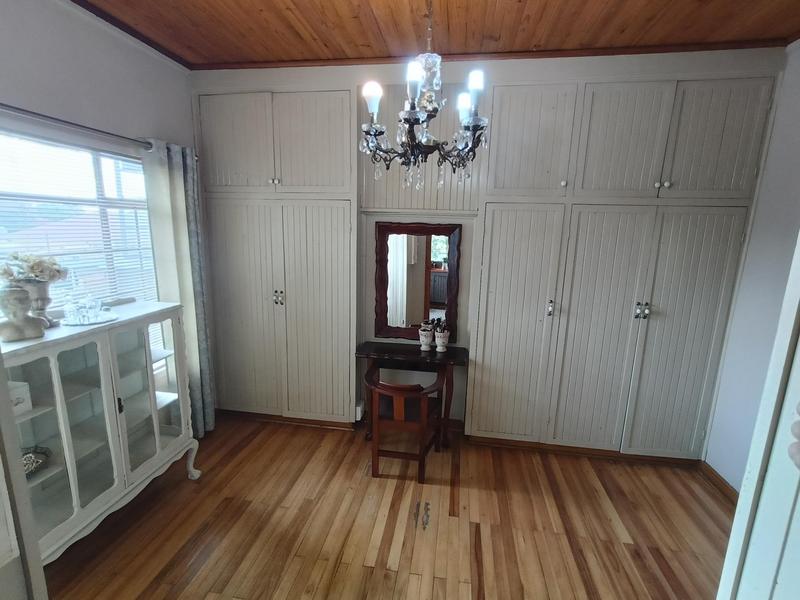 5 Bedroom Property for Sale in Strubenvale Gauteng