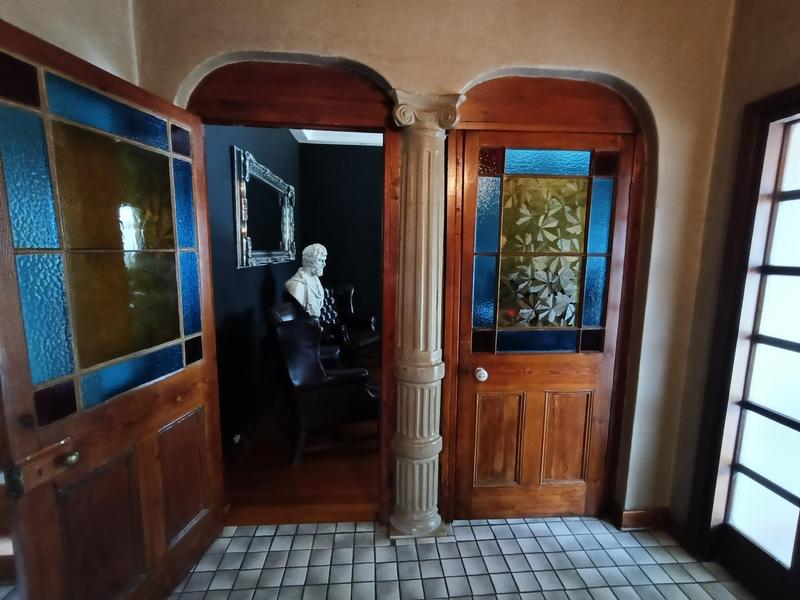 5 Bedroom Property for Sale in Strubenvale Gauteng