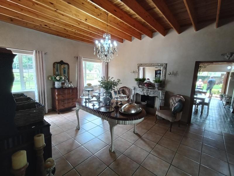 5 Bedroom Property for Sale in Strubenvale Gauteng