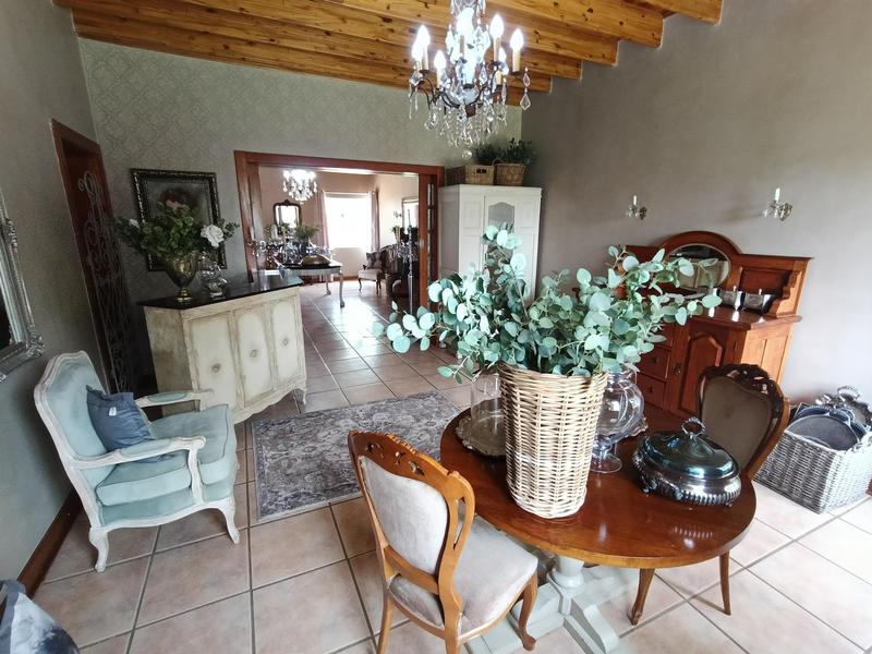 5 Bedroom Property for Sale in Strubenvale Gauteng