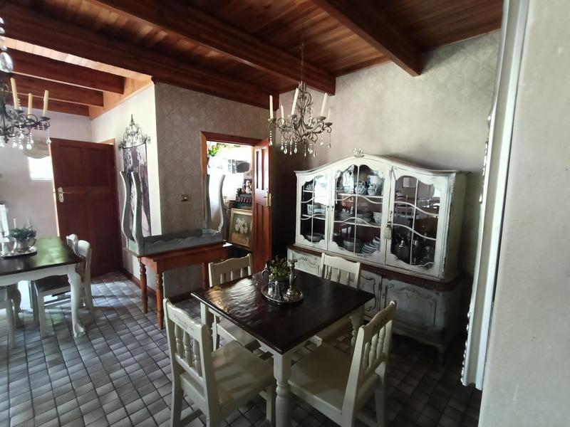 5 Bedroom Property for Sale in Strubenvale Gauteng