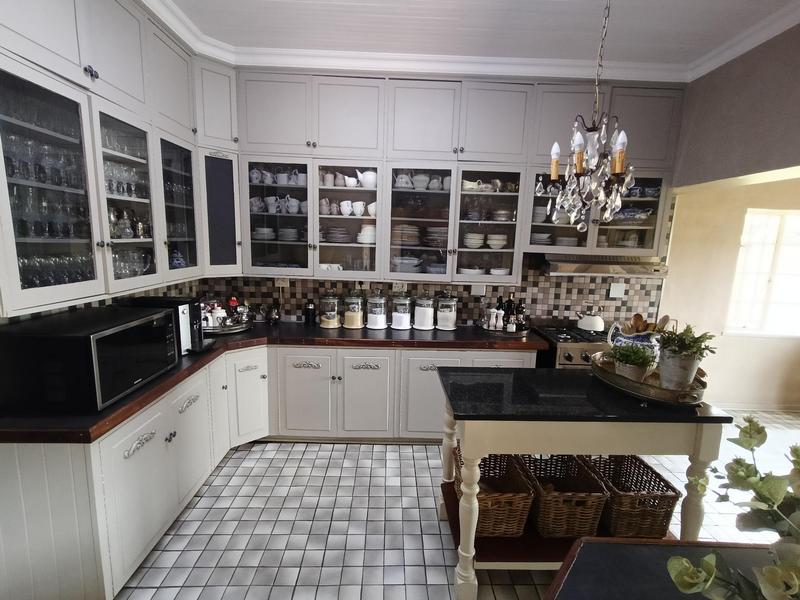 5 Bedroom Property for Sale in Strubenvale Gauteng