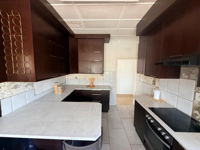 4 Bedroom Property for Sale in Vanderbijlpark CE 2 Gauteng