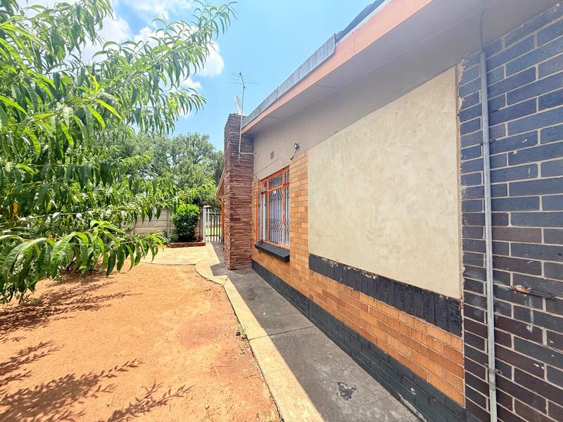 4 Bedroom Property for Sale in Vanderbijlpark CE 2 Gauteng