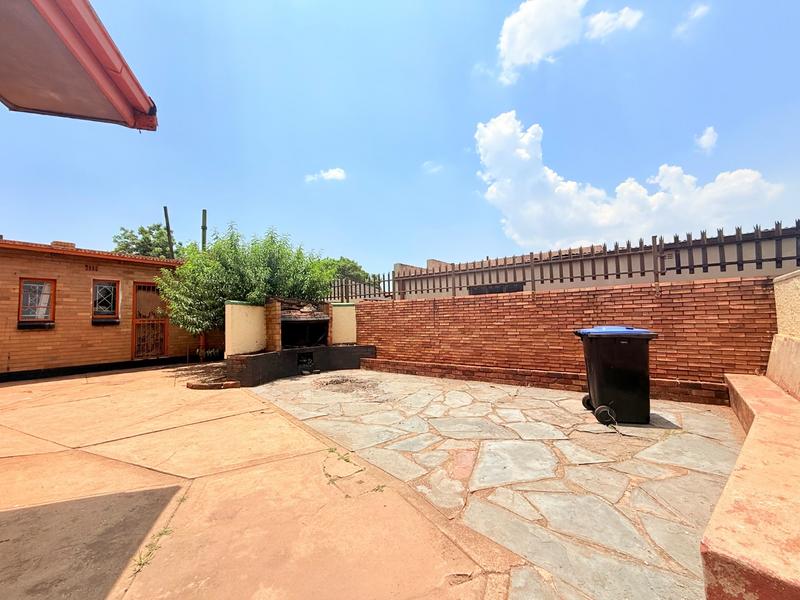4 Bedroom Property for Sale in Vanderbijlpark CE 2 Gauteng