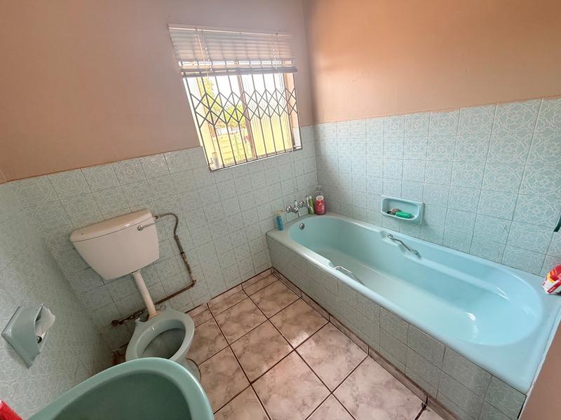 4 Bedroom Property for Sale in Vanderbijlpark CE 2 Gauteng