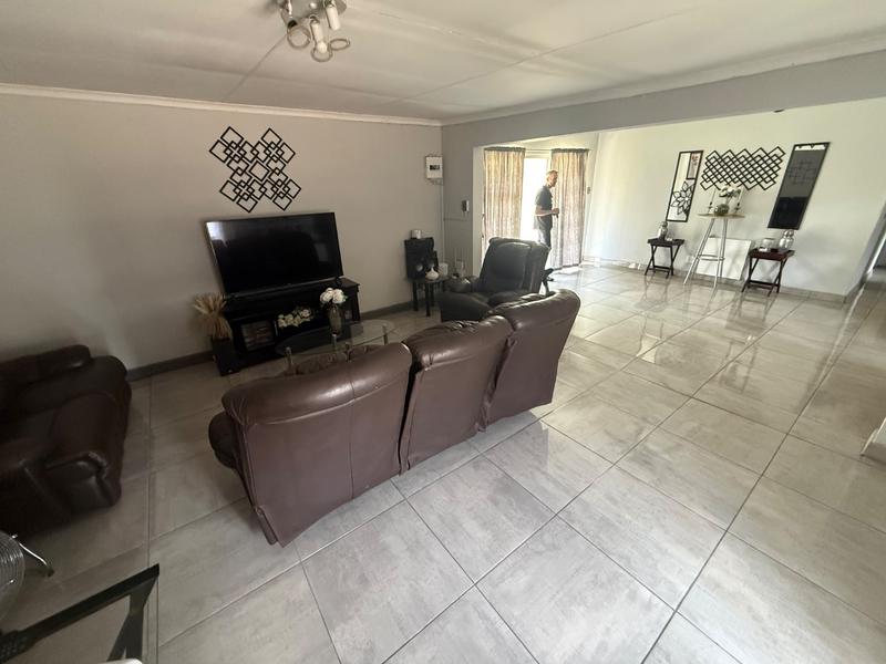 3 Bedroom Property for Sale in Vanderbijlpark CW 3 Gauteng