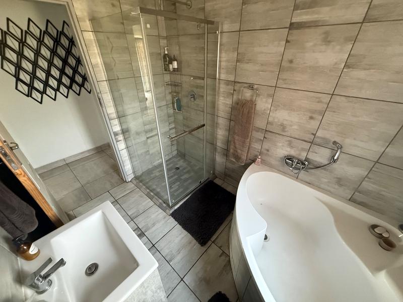 3 Bedroom Property for Sale in Vanderbijlpark CW 3 Gauteng