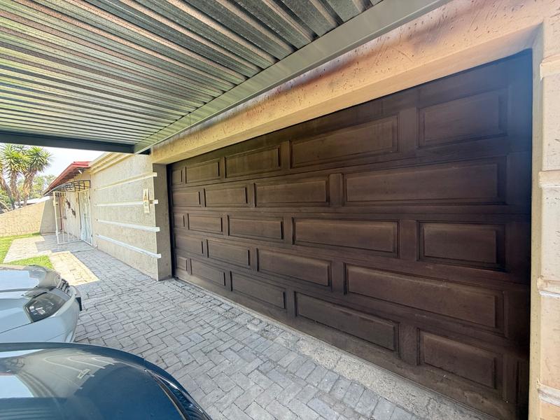 3 Bedroom Property for Sale in Vanderbijlpark CW 3 Gauteng