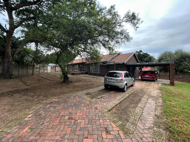 To Let 3 Bedroom Property for Rent in Rooihuiskraal Gauteng