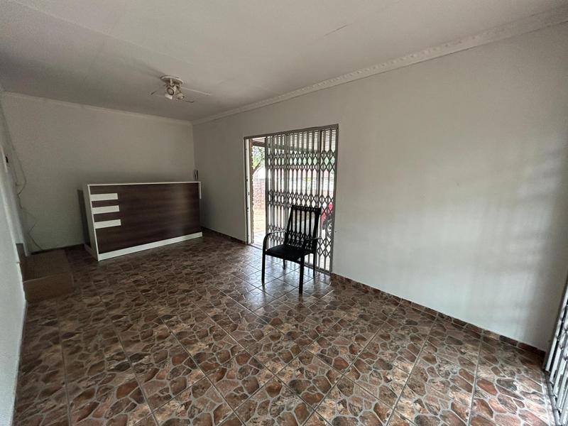 To Let 3 Bedroom Property for Rent in Rooihuiskraal Gauteng