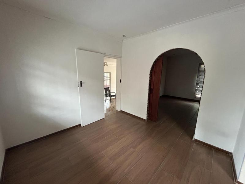 To Let 3 Bedroom Property for Rent in Rooihuiskraal Gauteng