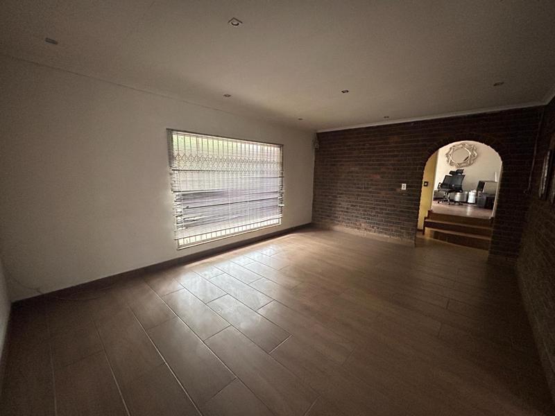 To Let 3 Bedroom Property for Rent in Rooihuiskraal Gauteng