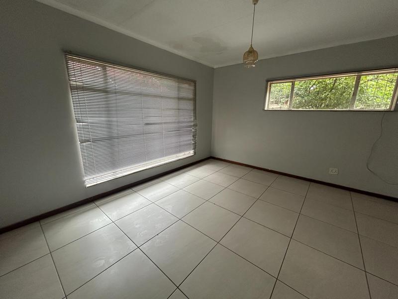 To Let 3 Bedroom Property for Rent in Rooihuiskraal Gauteng