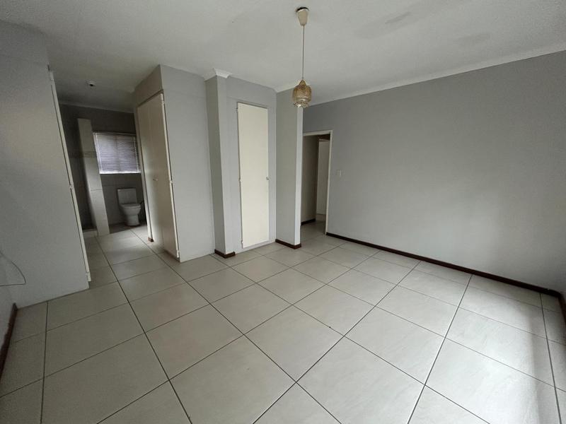 To Let 3 Bedroom Property for Rent in Rooihuiskraal Gauteng