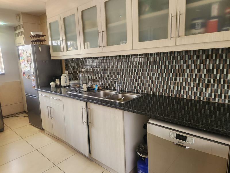To Let 3 Bedroom Property for Rent in Blairgowrie Gauteng